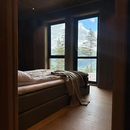 Chalet In A Sunny Area With A View Stryn